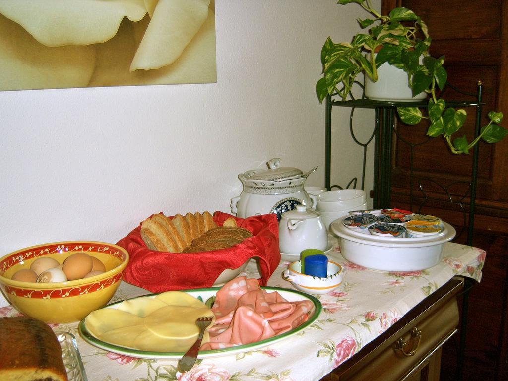 B&B Corte Barbieri Dolcè Exteriör bild